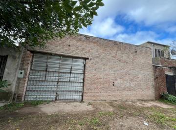 Bodega-Galpón · 94m² · 1 Cochera · Galpon + Terreno Oportunidad Imperdible!