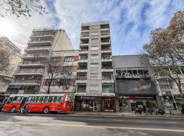 Departamento · 83m² · 4 Ambientes · Departamento 4 Ambientes con Patio en Flores