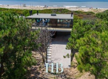 Casa Venta 1000m² de 8 ambientes · Casa en 1ra Linea Al Mar en Marítimo 1 - Costa Esmeralda