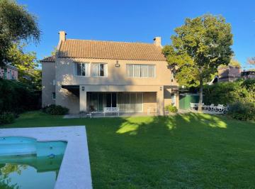Casa de 5 ambientes, Tigre · La Arboleda Canchera y Muy Luminosa con El Mejor Acceso!