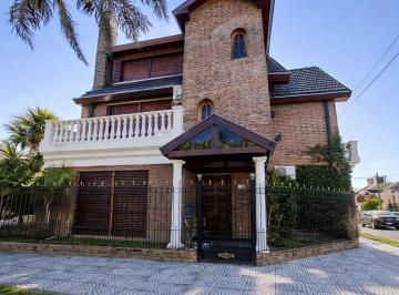Casa · 277m² · 4 Ambientes · 1 Cochera · Venta Casa Chalet Cuatro Ambientes Bella Vista San Miguel