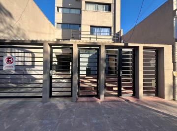 Departamento · 42m² · 2 Ambientes · 1 Cochera · . Depto Planta Baja con Patio y Cochera Propia – Apto Credito