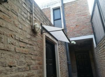 Departamento en Alquiler de 1 ambiente Distrito Centro · Pichincha Zona Privilegiada Duplex Patio 1 Dorm.