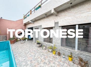 PH · 207m² · 4 Ambientes · PH con Patio Al Fondo - Lanús Oeste