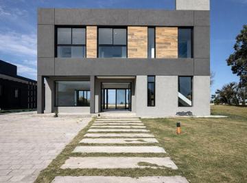 Casa · 150ha · 4 Ambientes · Importante Casa a Estrenar en Barrio Privado Costa del Sol – Mar Chiquita