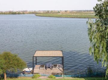 Casa de 10 ambientes, Tigre · Espectacular Casa con Vista Abierta Al Lago Central en La Isla