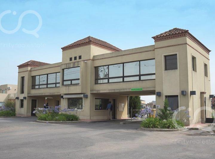 Terreno · 787m²