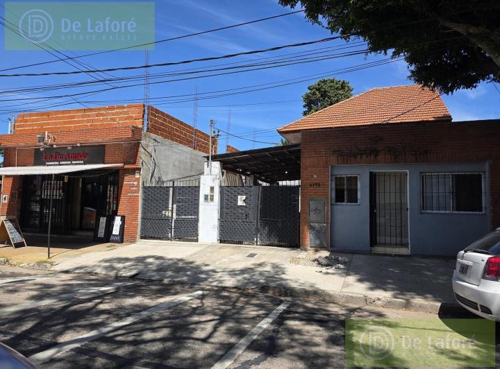 Casa · 200m² · 9 Ambientes · 2 Cocheras