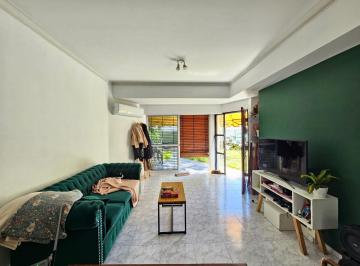 Departamento · 49m² · 3 Ambientes · 1 Cochera · Departamento de 3 Amb, Escritorio, Cochera y Patio Jardín.