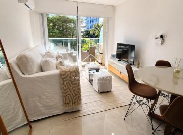 Foto1 · Apartamento de 1 Dormitorio en Venta, con Vista a Agradable Entorno
