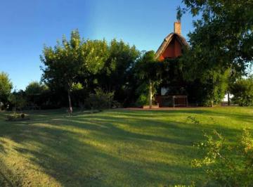 Campo · 427m² · 5 Dormitorios · Chacra en Nueva Helvecia