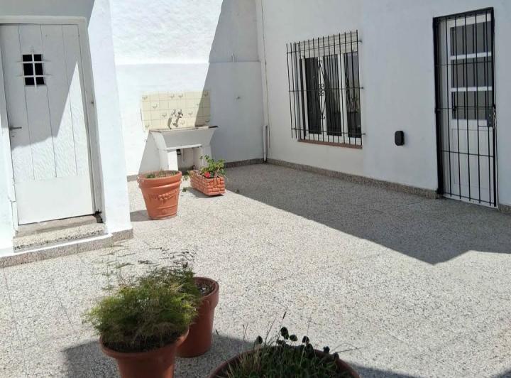 Casa · 1m² · 3 Ambientes · 1 Cochera