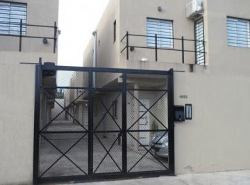 Departamento de 2 ambientes, Esteban Echeverría · Alquiler Departamento de Dos Ambientes en Planta Alta con Cochera Fija