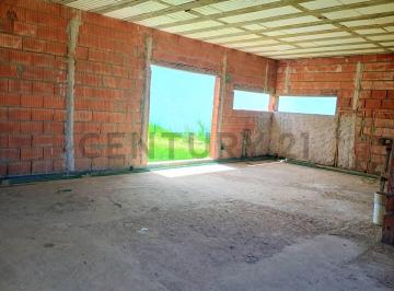 Casa · 109m² · 4 Ambientes · Casa a Terminar con Buen Terreno en Zona Tranquila. Venado Tuerto