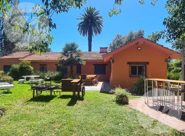 Casa · 241m² · 7 Ambientes · 1 Cochera · Alquiler de Casa en San Pedro - un Refugio Natural con Estilo Colonial a Minutos de La Ciudad