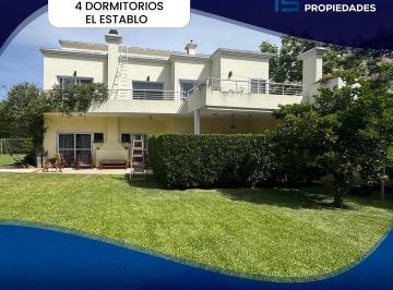 Casa · 312m² · 5 Ambientes · 3 Cocheras · El Establo Casa en Venta - Cuan Propiedades