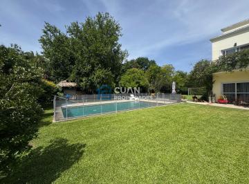Casa · 312m² · 5 Ambientes · 3 Cocheras · El Establo Haras del Pilar Casa en Venta - Cuan Propiedades