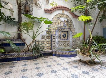 Casa · 345m² · 5 Ambientes · 1 Cochera · Casa en Palermo Soho con Patio