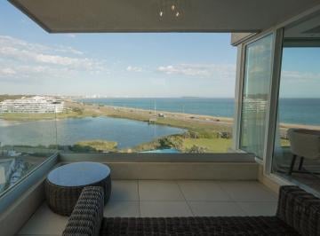Departamento · 120m² · 4 Ambientes · 1 Cochera · Vendo Apartamento 3 Dorm. Punta del Este Primera Línea Poseidon