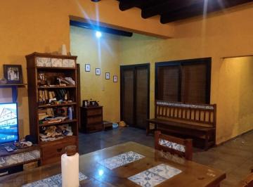 Casa de 9 ambientes, Chacras de Coria · Casa en Los Peralitos Barrio Privado