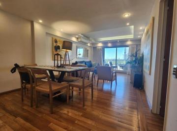 Departamento · 80m² · 4 Ambientes · 1 Cochera · Espectacular Semipiso con Vista y Cochera!