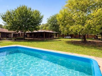 Quinta vacacional · 80m² · 3 Ambientes · 1 Cochera · Venta Casa Quinta 3 Ambientes de 2000 m² en La Reja