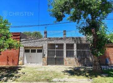 Frente · Venta Casa 2 Habitaciones Patio Cochera y Garage Barranquitas Ciudad de Santa Fe