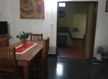 Casa · 140m² · 3 Ambientes · Casa en Venta - 2 Dorm. 1 Baño - Luján