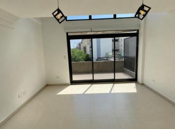 Departamento · 55ha · 3 Ambientes · 1 Cochera · Alquiler Temporal Amoblado Dúplex Moderno con Balcón y Vestidor