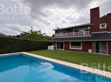 Casa · 270m² · 7 Ambientes · 5 Cocheras · Casa - Banco Provincia de Bs. As.