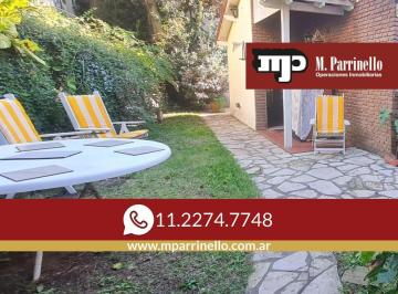 Casa · 143m² · 4 Ambientes · 2 Cocheras · Reservadodos Casas con Gran Potencial en Lote de 300 m² en El Corazón de Vicente López -