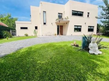 Casa · 220m² · 5 Ambientes · 1 Cochera · Casa en Venta en Altos de Manzanares, Pilar, G. B. a. Zona Norte
