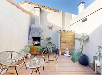Casa · 92m² · 5 Ambientes · Casa Dúplex en Venta de 5 Ambientes en Martinez con Patio