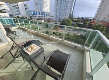 Foto1 · Apartamento en Playa Mansa a La Venta 3 Dorm. con Vista