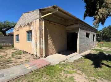 Casa · 550m² · Casa en Venta a Restaurar en Las Peñas