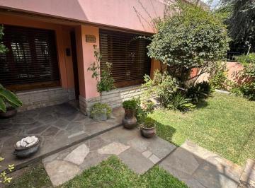Casa · 5 Ambientes · Casa a La Venta en Fortunato Diaz y Necochea