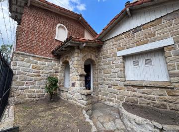 Casa · 127m² · 6 Ambientes · Venta Chalet Estilo Marplatense, en Estado a Reciclar o Demoler Para Desarrollo Inmobiliario, Consul