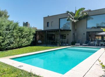 Casa de 5 ambientes, Moreno · Casa en Venta en Harás María Victoria Moreno