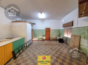 Local comercial · 30m² · 2 Ambientes · Depósito o Local Esquina en Maipú Seccion 1
