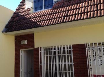 BAT-BAT-3864_2 · Casa 3 Ambientes. | Doctor Agote Al 200