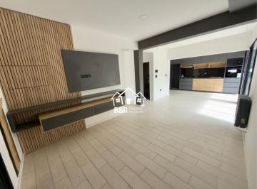 Casa de 3 ambientes, San Luis · Casa Céntrica de 2 Dorm.. Apta Crédito