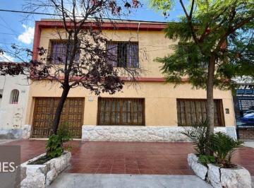 Casa de 6 ambientes, Nueva Ciudad · Casa en Venta C/ Cochera en Nueva Ciudad