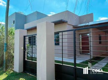Casa · 83m² · 3 Ambientes · 1 Cochera · Alquilar Casa 2 Dorm. Las Acequias del Aire Roldan