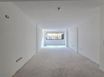 Oficina comercial · 57m² · 1 Ambiente · Oficinas en Alquiler | Flores | Apto Profesional