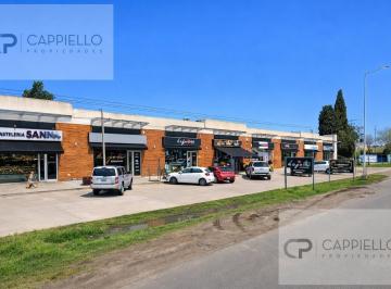 Local comercial · 81m² · Local en Alquiler en Complejo Cabral Apto Gastronomico