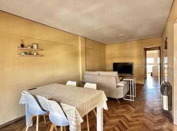 Departamento · 73m² · 3 Ambientes · 1 Cochera · Venta Departamento (Piso Exclusivo) Dos Dorm. con Cochera en Barrio Abasto