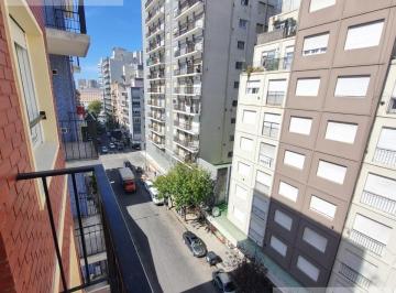 Departamento · 67m² · 3 Ambientes · Venta Departamento 3 Ambientes Balcon a La Calle Reciclado