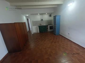 COCINA ABIERTA AL LIVING COMEDOR · Departamento en Calle 4 Entre 124 y 125 Al 400 Berisso