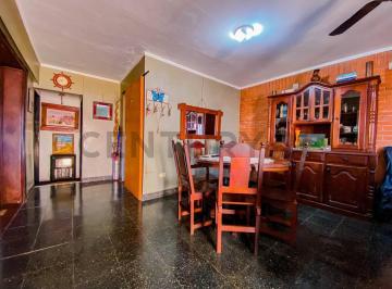 Casa · 61m² · 3 Ambientes · Venta Casa de 2 Dorm. en Planta Alta | Ludueña, Rosario