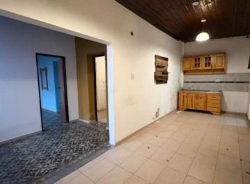 PH de 2 ambientes, Lomas de Zamora · PH en Alquiler en Banfield